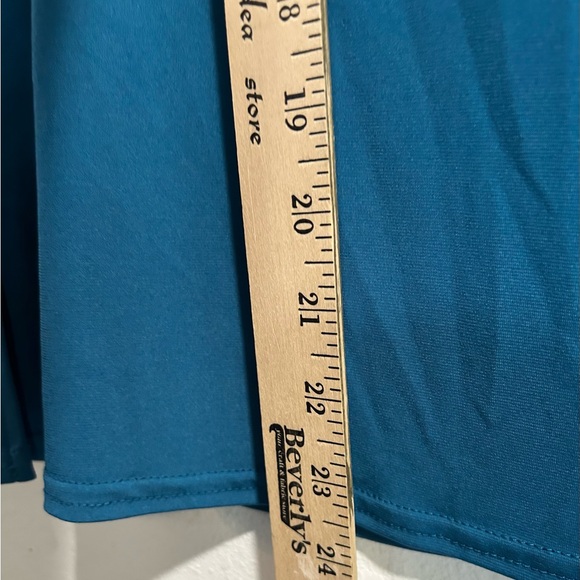 IC by Connie silky 2 piece outfit - Picture 9 of 10